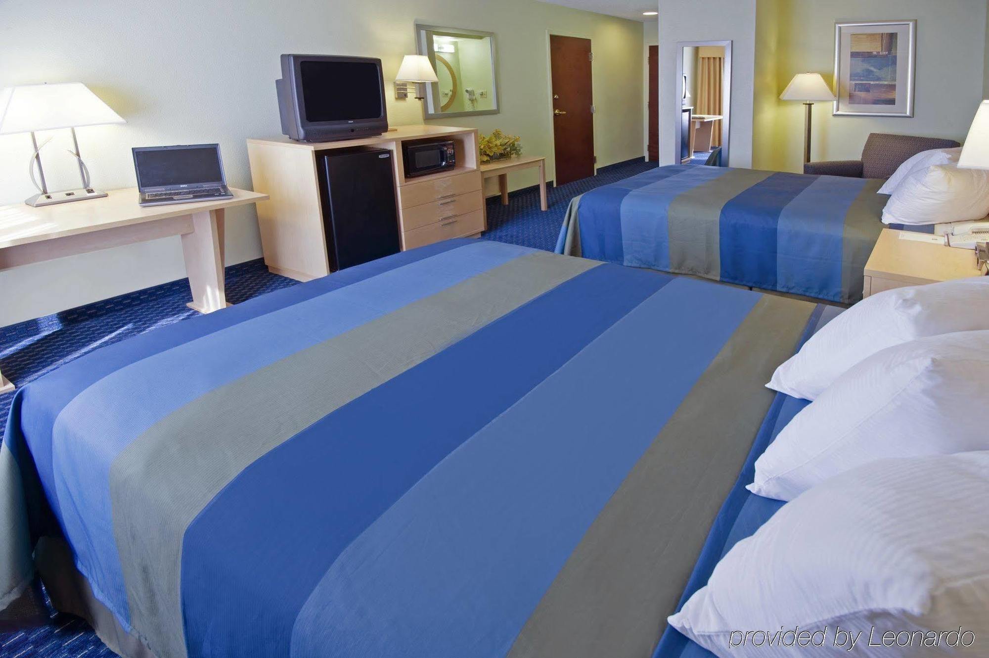 Park Inn By Radisson Albany Exteriör bild